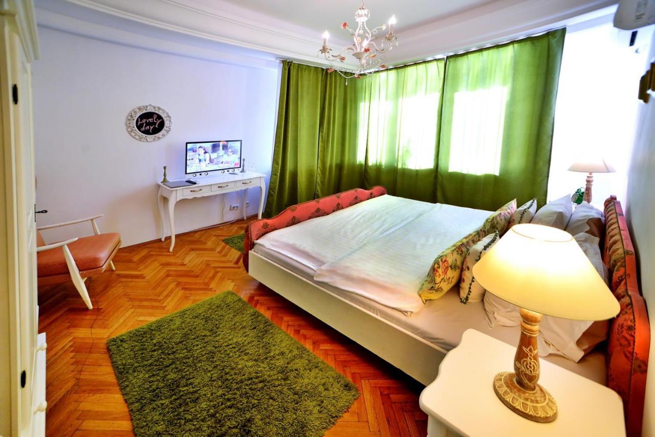 Casa Negustorului Hotell Deva Exteriör bild